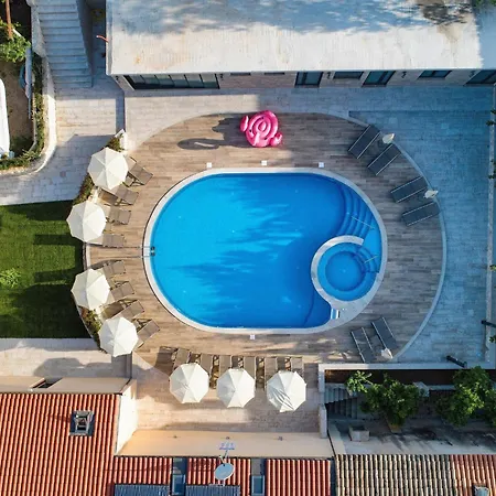Orka - One-bedroom 2 Adults 1 Child דירה *