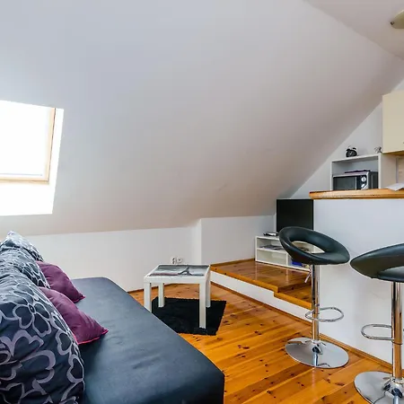 Orka - One-bedroom 2 Adults 1 Child