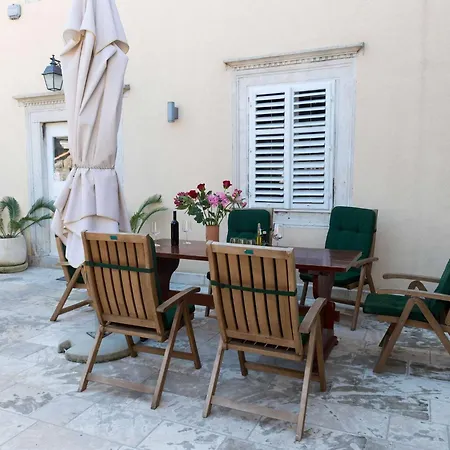 Orka - One-bedroom 2 Adults 1 Child Dubrovnik