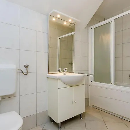 Orka - One-bedroom 2 Adults 1 Child Apartman *